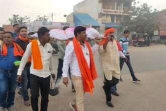 Shiv Sena protest against rising petrol diesel prices