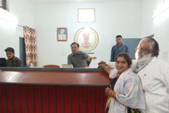 शासन की योजना का फायदा लेकर भू-स्वामी हक प्राप्त कर चिन्तामुक्त हो रहे है हितग्राही