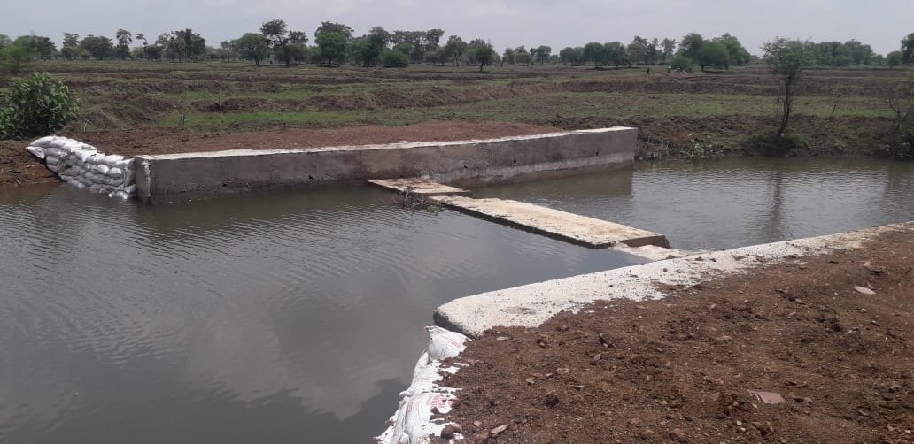 The visible effect of renovation of drains…. Villagers settling on the banks