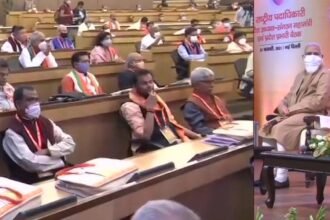 पांच राज्यों में चुनाव के लिए भाजपा की क्या होगी रणनीति, बैठक में पीएम मोदी ने दिया मंत्र