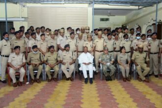 The Home Minister honored the police officers and personnel who solved