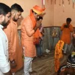 विधायक देवेन्द्र यादव ने शिवजी की आरती पूजन कर शोभायात्रा का शुभारंभ किया।