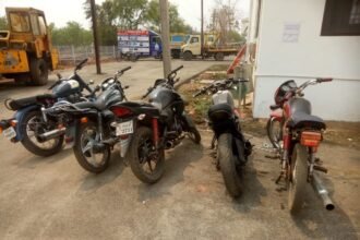 Be careful who drives a modified motorcycle… the traffic police