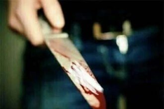अवैध संबंधों के शक में हैवान पति ने कुल्हाड़ी से काट दिए पत्नी के हाथ-पैर के पंजे