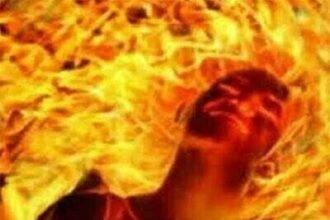 12 साल की घरेलू नौकरानी को जिंदा जलाया गया, बाप-बेटा गिरफ्तार