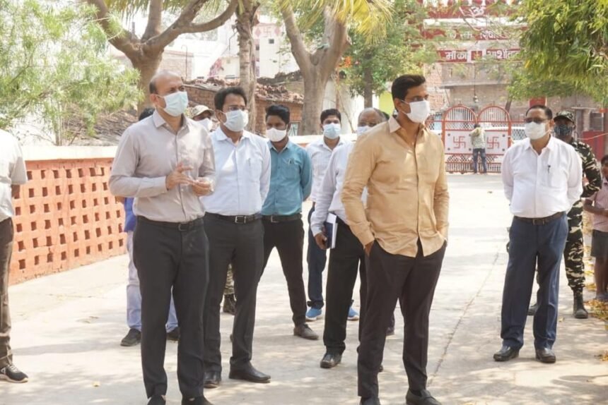 MLA Devendra along with collector and corporation commissioner took