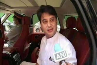 राहुल गांधी के बैकबेंचर वाले बयान पर सिंधिया का पलटवार, बोले - पहले की होती इतनी चिंता…