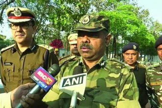 नारायणपुर जिले में सुरक्षा बलों की बस को बारूदी सुरंग में विस्फोट कर उड़ाया, तीन जवान शहीद