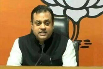 बंगाल में गठबंधन पर भाजपा ने कांग्रेस को घेरा, कहा- कांग्रेस केवल घरवालों की पार्टी है