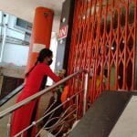 Hanuman Jayanti: Social distance seen in the temples of Twincity…. Devotees visited from outside in Sankatmochan Hanuman Temple Sector-9