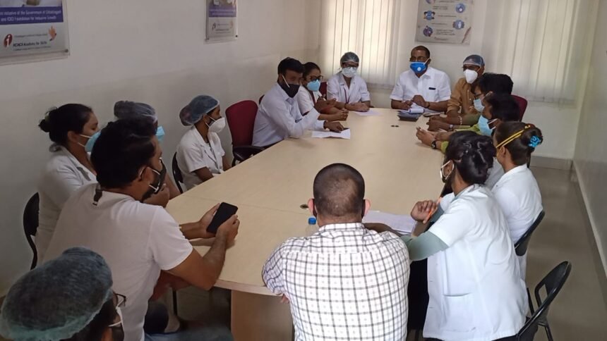 Review meeting held at Livelihood Kovid Isolation Center… Feedback taken of the facilities being provided to the patients in the center