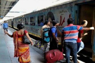 Railway Breaking: Now not wearing masks in railway premises is a punishable offense…. Will be fined up to 500 rupees