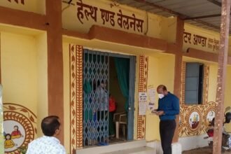 Administration's keen eye in rural areas .... Collector makes intensive visits to rural areas