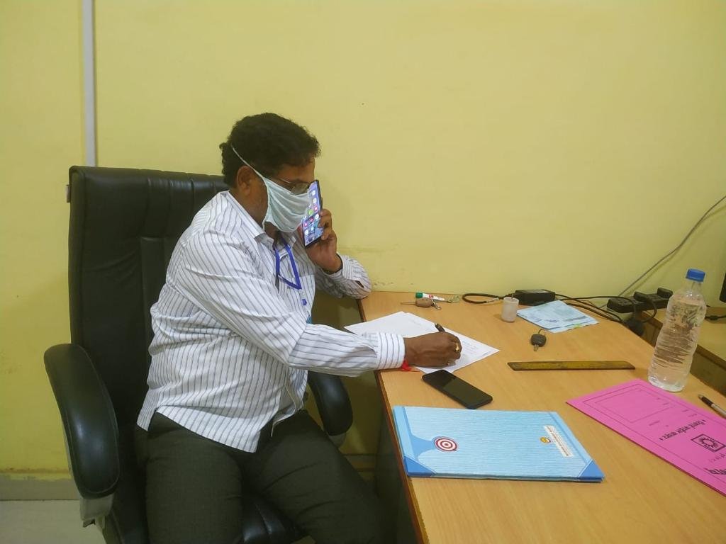 Now, on a phone call, you will get information about the patients admitted in the Kovid Care Center located in Chandulal Chandrakar