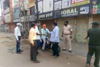 There is silence in the city of Bhilai, and this silence is also good at this time