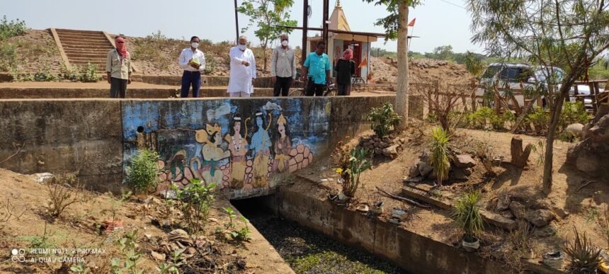 On the demand of MLA Vora, the water released from the Tandula dam increased the water level in the ponds