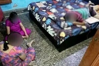 कोरोना संकट काल की स्याह तस्वीर: संक्रमित बेटे की लाश के पास बिलखती रही मां, रिश्तेदारों ने फेरा मुंह