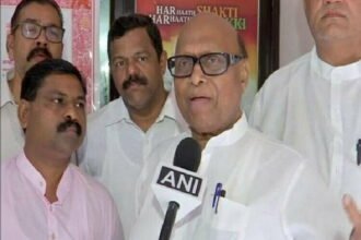 कांग्रेस के पूर्व सांसद एकनाथ गायकवाड़ का कोरोना से निधन, बेटी उद्धव सरकार में है शिक्षा मंत्री