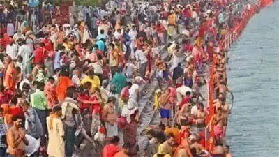 दो हफ्ते पहले खत्म हो सकता है हरिद्वार कुंभ, कोरोना की वजह से सरकार ने लिया फैसला