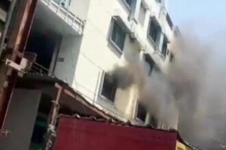 अस्पताल में लगी आग, 80 मरीजों को किया गया शिफ्ट, चार झुलसे