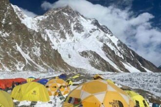 माउंट अन्नपूर्णा पर चढ़ाई करने गए तीन रूसी पर्वतारोही लापता, तलाश जारी