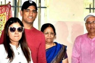 एमएस धोनी के माता-पिता निकले कोरोना पॉजिटिव, रांची के अस्पताल में भर्ती
