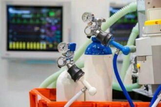 आफत बना कोरोना: देश में ऑक्सीजन की किल्लत, लगातार बढ़ रही मांग, कीमत लगभग दोगुनी