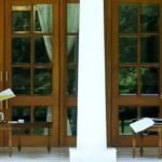 बेकाबू होते कोरोना के खिलाफ जंग में सेना के रिटायर्ड डॉक्टर्स संभालेंगे मोर्चा, पीएम मोदी ने सीडीएस बिपिन रावत के साथ की बैठक