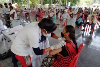 Achievement of Durg district on vaccination: 216000 people have