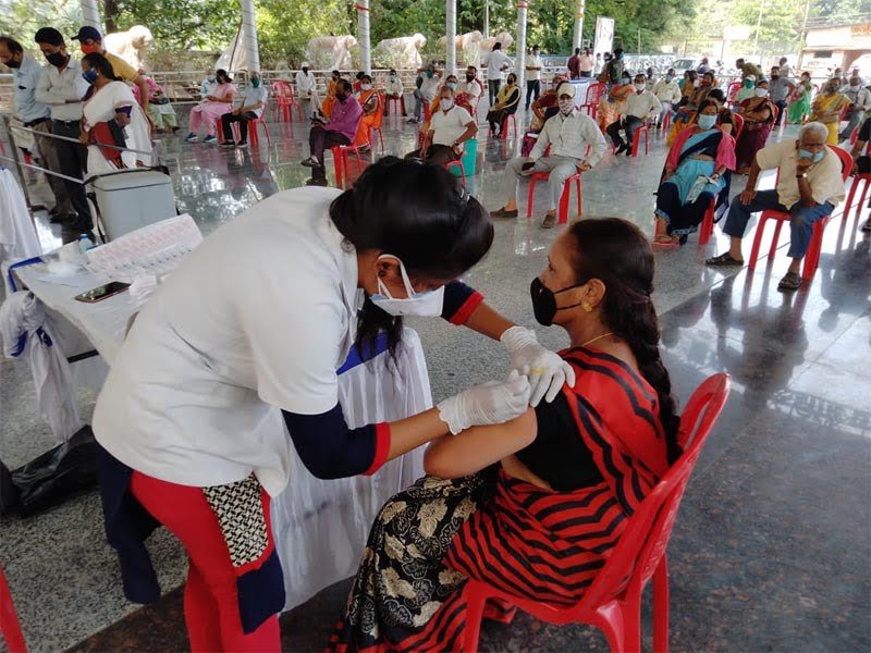 Achievement of Durg district on vaccination: 216000 people have