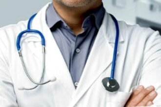 वीआईपी कल्चर: मां के लिए डॉक्टर को ही नहीं मिला बेड, कहा- नेता तो एक फोन पर भर्ती हो जाते हैं