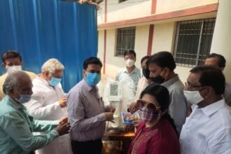 आजाद हास्टल में जांच और वेक्सीनेशन सेंटर शुरू: विधायक महापौर ने कहा कोविड-19 जांच और वेक्सीनेशन की शहर के लोगों मिलेगी सुविधा