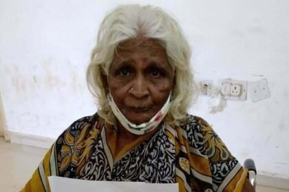 कोविड पॉजिटिव 70 वर्षीय महालक्ष्मी की कहानी: जब आई तब आक्सीजन लेवल 50 था अब 96 तक पहुंचा… 20 दिन बाद अब हुई डिस्चार्ज