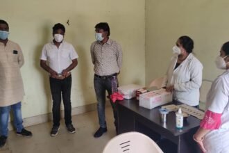 Camp to place 2 vaccines for the poor class… As soon as the communication was not available