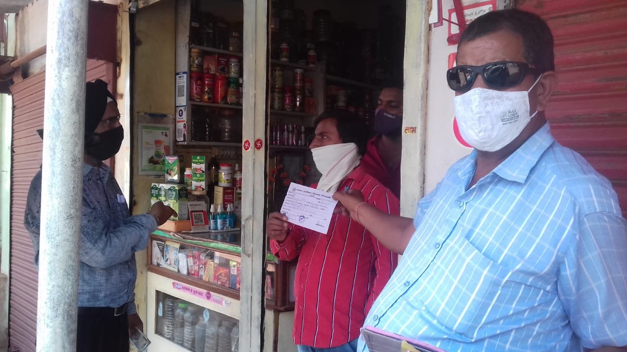 Medical stores operated without license, fined three to fifteen thousand