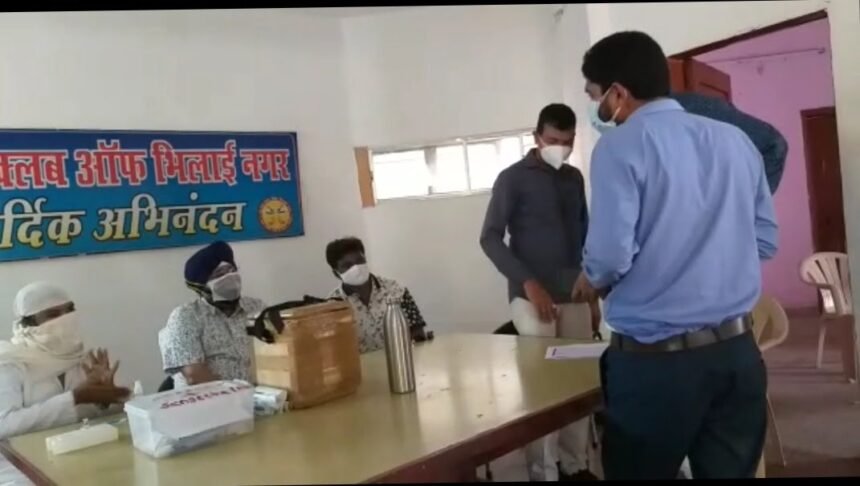 प्रेस क्लब भवन में शुरू हुआ 18 प्लस का वैक्सीनेशन: ग्रैंड ग्रुप के चेयरमेन गुरुचरण सिंह होरा ने फीता काटकर किया शुभारंभ