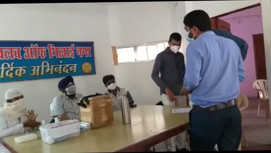 प्रेस क्लब भवन में शुरू हुआ 18 प्लस का वैक्सीनेशन: ग्रैंड ग्रुप के चेयरमेन गुरुचरण सिंह होरा ने फीता काटकर किया शुभारंभ