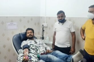Sri Ram Janmotsav Committee came forward to help the Corona Infected, so far 52 plazas have been donated