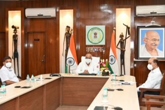 In a discussion with Mitannin and health workers, CM Baghel said - doctor is the form of God and Goddess who saves life