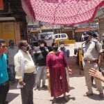 पावर हाउस मार्केट में दुकान खुलने की शिकायत, जोन आयुक्त के साथ टीम ने किया निरीक्षण… कपड़ा दुकान खुला होने और भीड़ पाए जाने पर 10000 रुपए जुर्माना