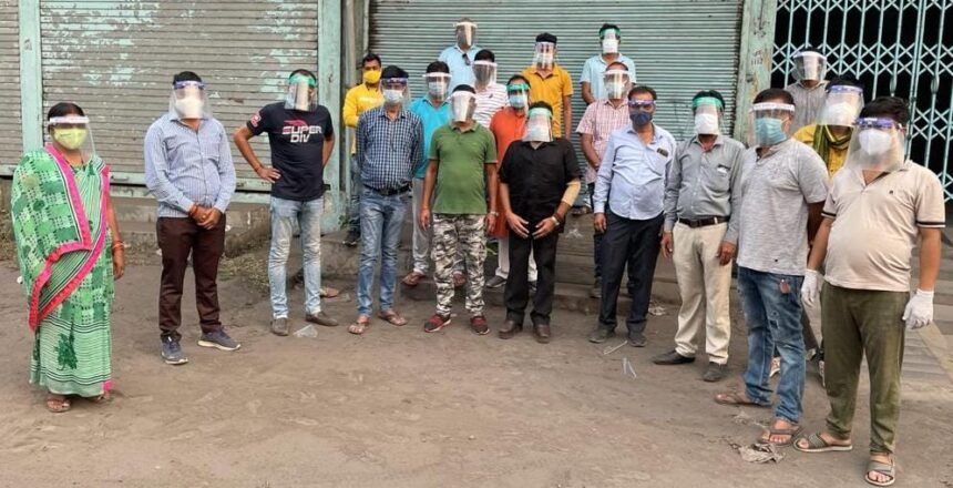 Amit, who is suffering from a hunchback, is presenting an example by helping the needy in times of crisis…. Amit's team is ready for help