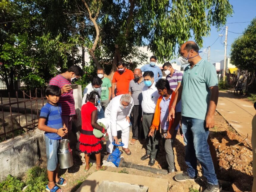 एसटीएफ कालोनी वासियों की दूर हुई पेयजल समस्या…. विधायक वोरा व महापौर के प्रयासों से वर्षों बाद टैंकर मुक्त होगा क्षेत्र