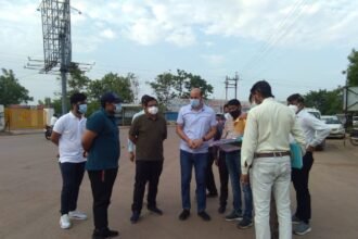 पटेल चौक से नेहरू चौक तक खास होगी शहर की सूरत… बेहतरीन लैंडस्केप वाले उद्यानों से गुलजार होगी सड़क… कलेक्टर ने लिया निर्माण कार्यों का जायजा