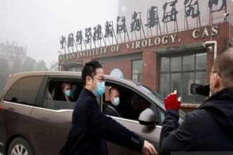 लेखक का दावा: वुहान की ही एक लैब से लीक हुआ कोरोना, फिर पूरी दुनिया में फैला