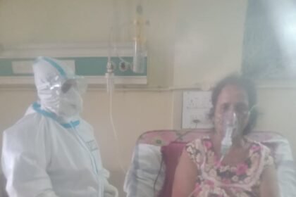मां की ममता पर भारी कर्तव्यपरायणता… सेवा की खातिर दुधमुंहे बच्चे को रखा अपने से दूर… अंबेडकर अस्पताल की कोरोना योद्धा अंजनी पाटले की कहानी