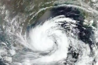 ' यास ' मचाएगा तबाही? मौसम विभाग की चेतावनी, गंभीर चक्रवाती तूफान में बदलने की है आशंका