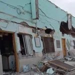 110 किलोमीटर प्रति घंटे की रफ्तार से गुजरी पुष्पक एक्सप्रेस ट्रेन, भरभराकर गिर पड़ा स्टेशन