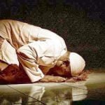 जुमे की नमाज के दौरान मस्जिद में विस्फोट से 12 लोगों की मौत