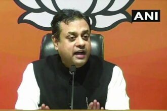 महामारी पर सियासत तेज: भाजपा बोली- कांग्रेस का बर्ताव गिद्ध जैसा, पीएम की छवि को धूमिल करने की कोशिश