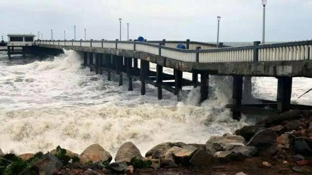 भीषण रूप लेता जा रहा है तौकते चक्रवात, 185 किमी प्रति घंटे की रफ्तार के साथ गुजरात से टकराएगा